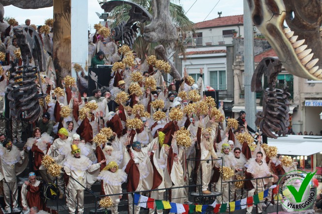 Ingrandisci la foto