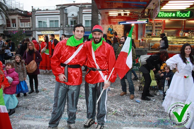 Ingrandisci la foto