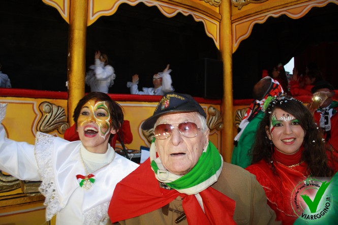 Ingrandisci la foto