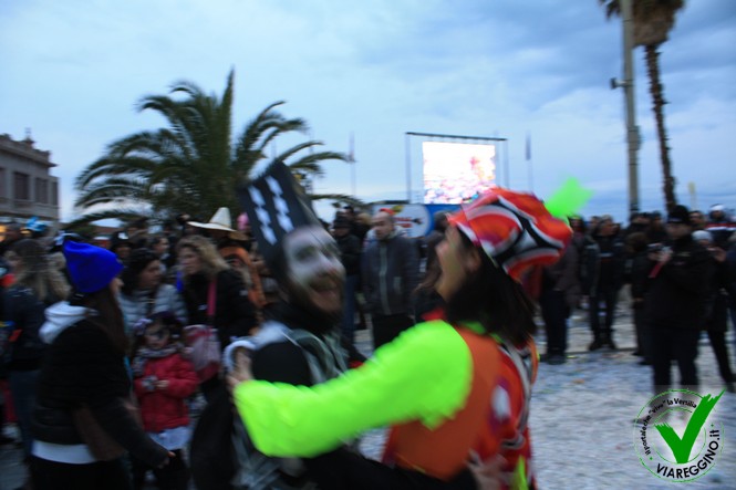 Ingrandisci la foto