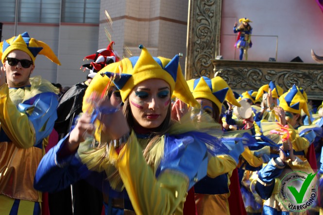 Ingrandisci la foto