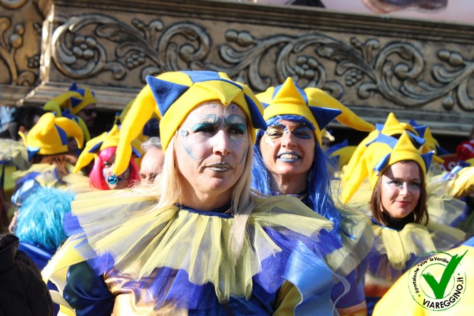 Ingrandisci la foto