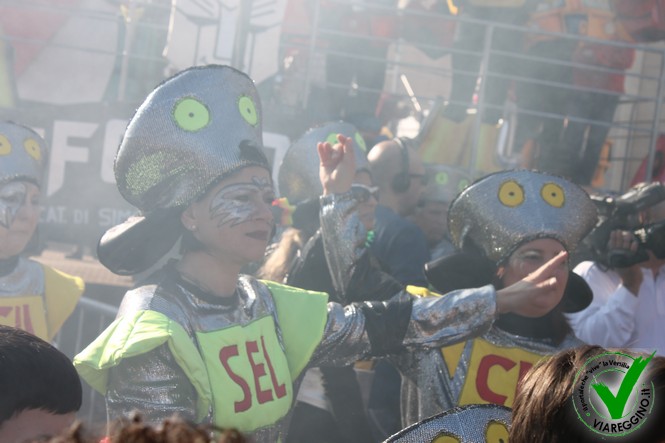Ingrandisci la foto