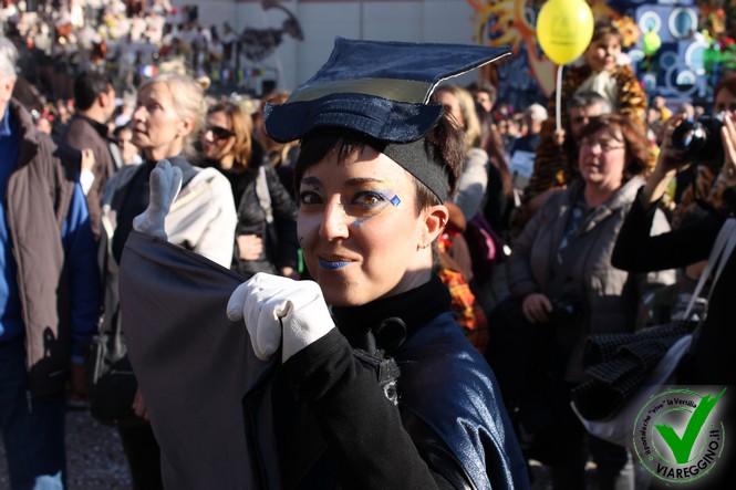 Ingrandisci la foto