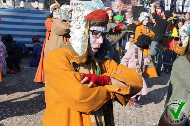 Ingrandisci la foto