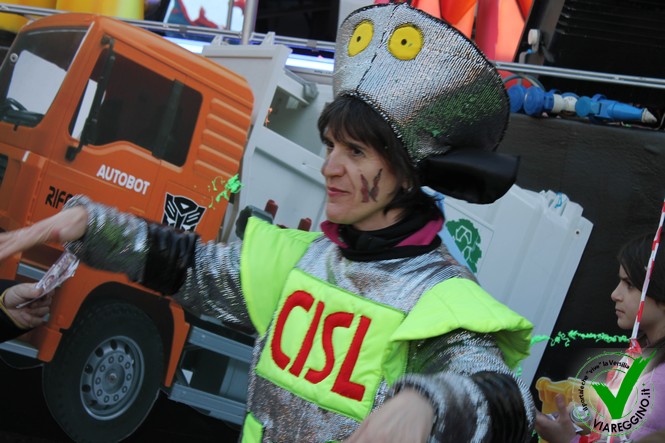 Ingrandisci la foto