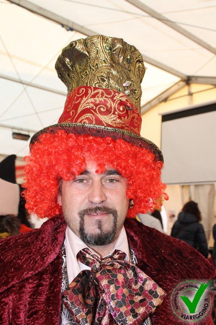 Ingrandisci la foto