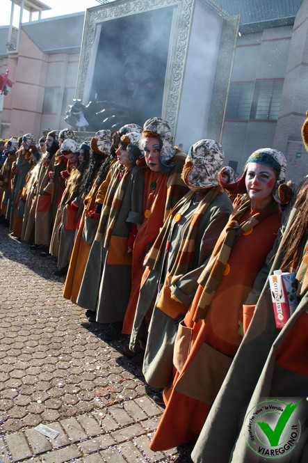 Ingrandisci la foto
