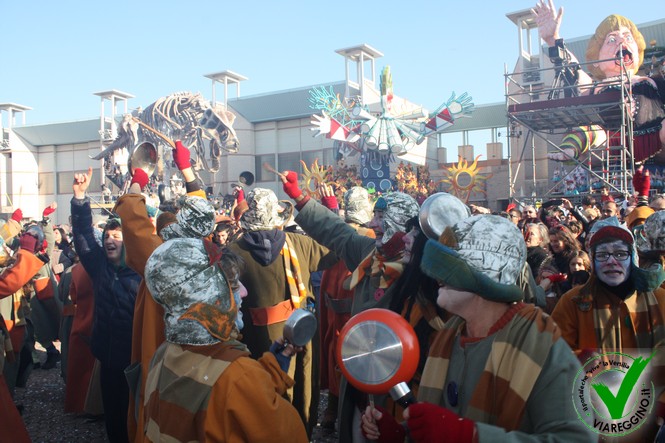 Ingrandisci la foto