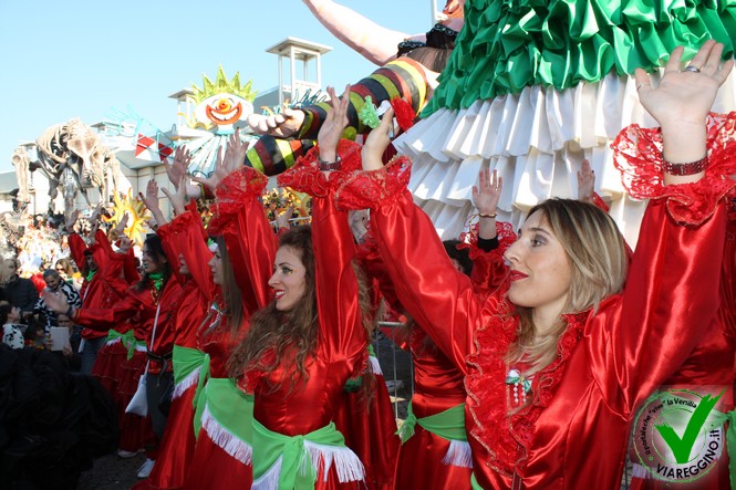 Ingrandisci la foto