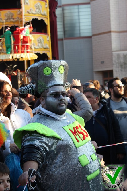 Ingrandisci la foto