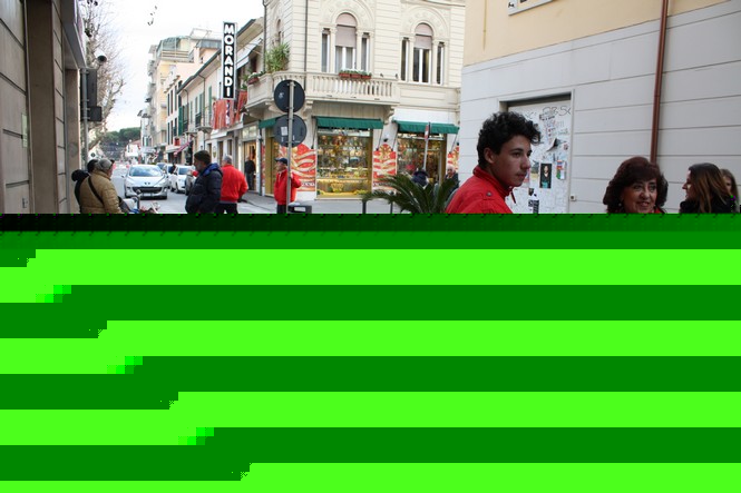 Ingrandisci la foto