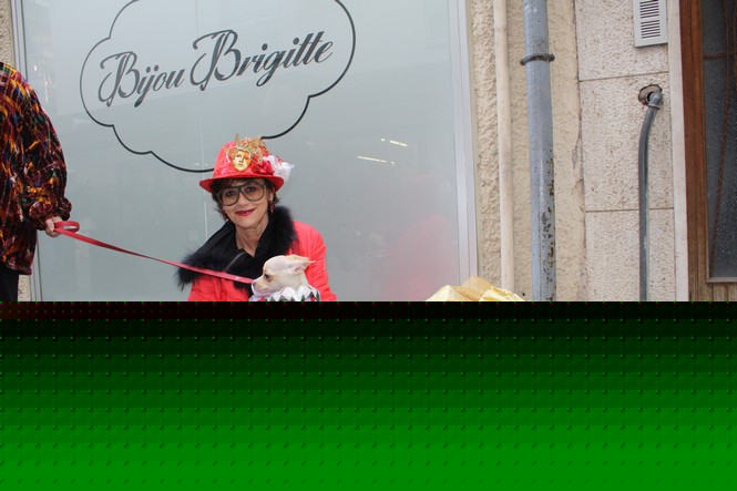 Ingrandisci la foto