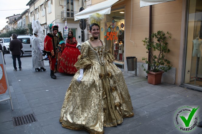 Ingrandisci la foto