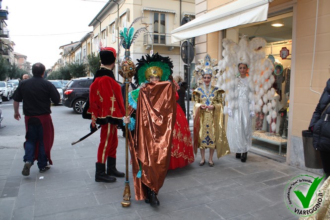 Ingrandisci la foto