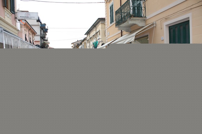 Ingrandisci la foto