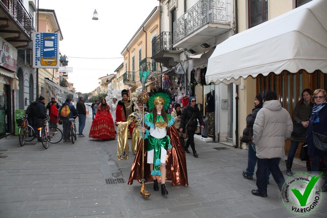 Ingrandisci la foto