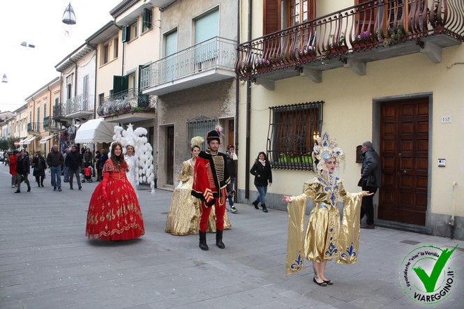 Ingrandisci la foto