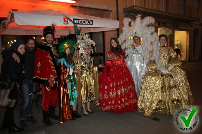 Ingrandisci la foto