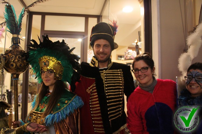 Ingrandisci la foto