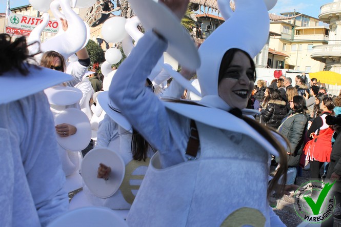 Ingrandisci la foto
