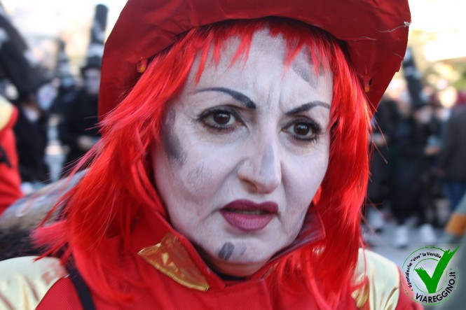 Ingrandisci la foto