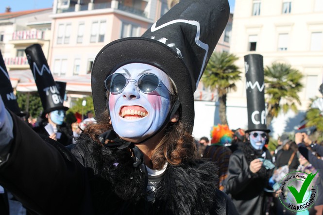Ingrandisci la foto