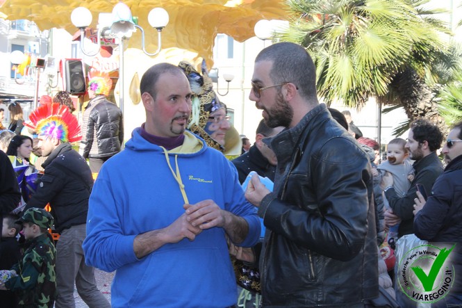 Ingrandisci la foto