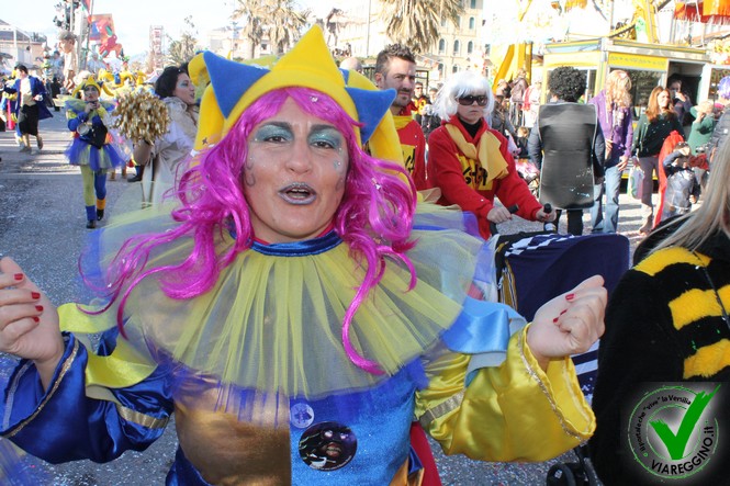 Ingrandisci la foto