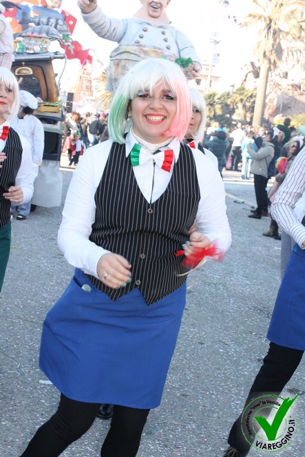 Ingrandisci la foto