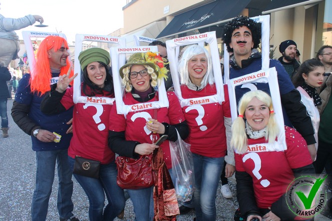 Ingrandisci la foto