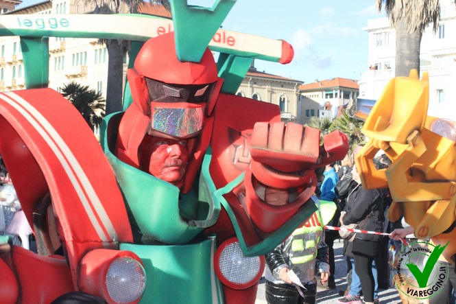 Ingrandisci la foto