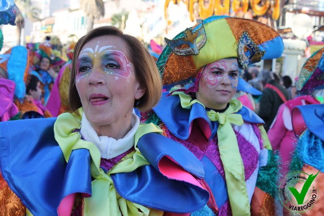 Ingrandisci la foto