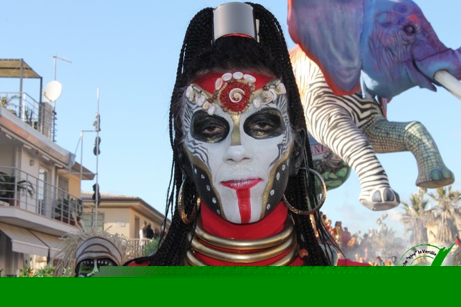 Ingrandisci la foto
