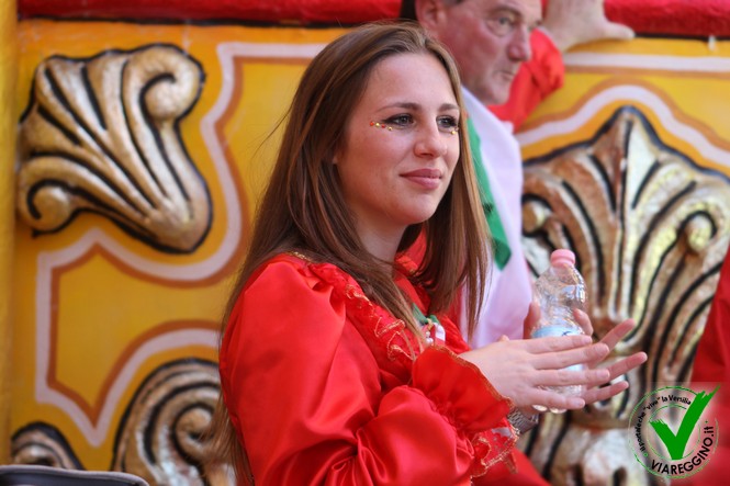 Ingrandisci la foto