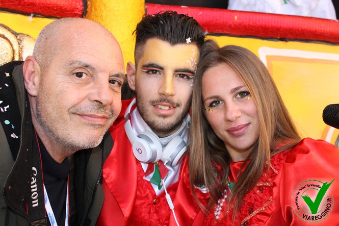 Ingrandisci la foto