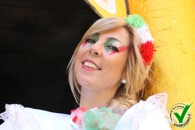 Ingrandisci la foto