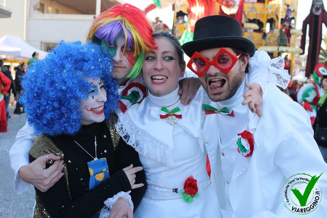 Ingrandisci la foto