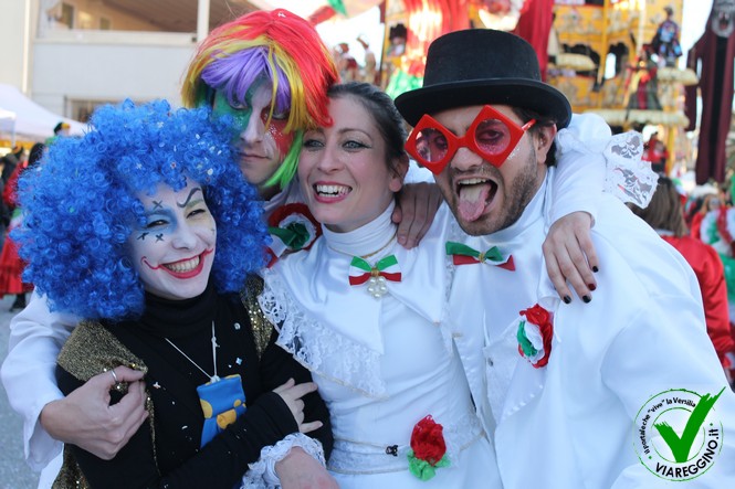 Ingrandisci la foto