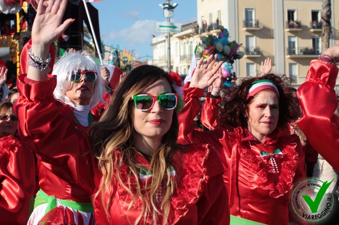 Ingrandisci la foto