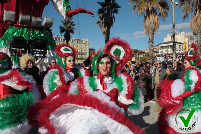Ingrandisci la foto