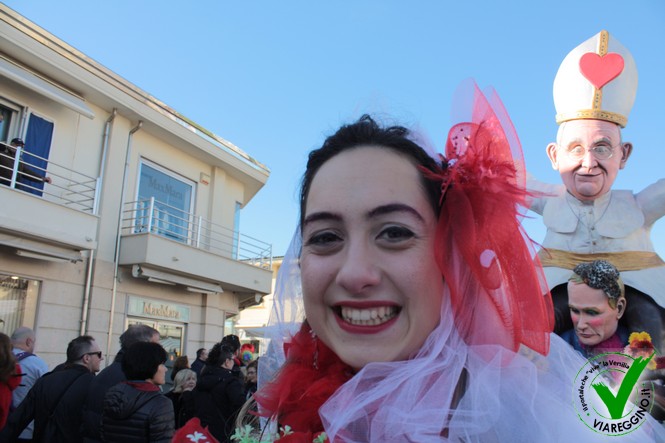 Ingrandisci la foto