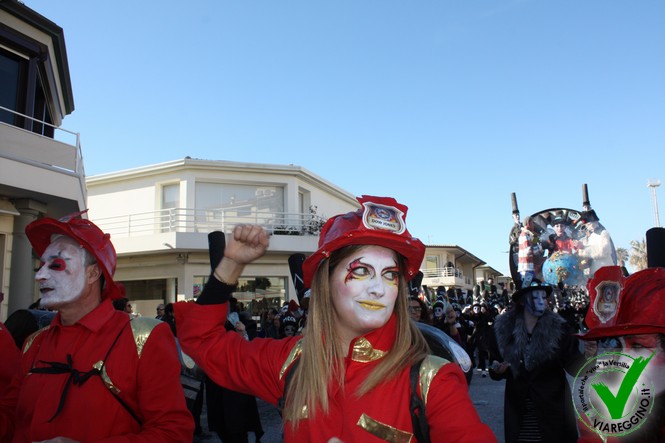 Ingrandisci la foto
