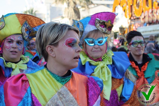 Ingrandisci la foto