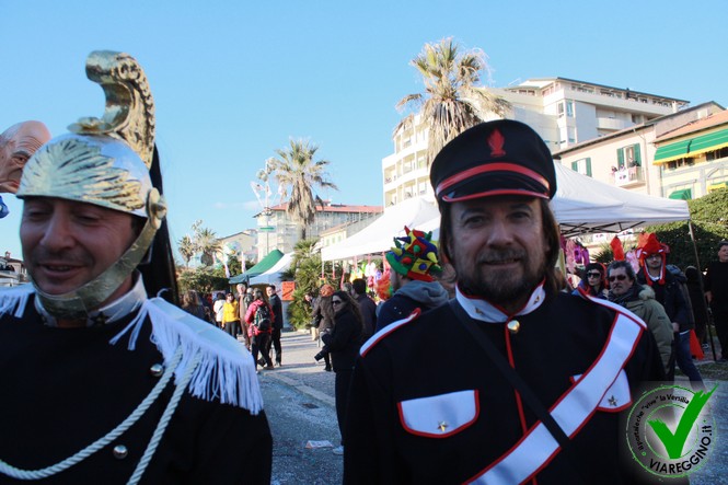 Ingrandisci la foto