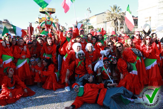 Ingrandisci la foto