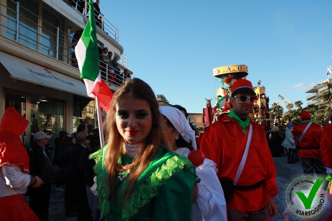 Ingrandisci la foto