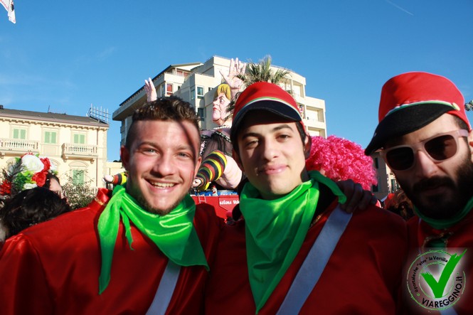 Ingrandisci la foto