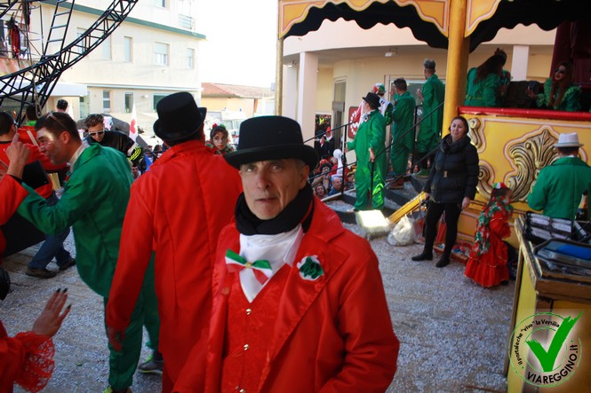Ingrandisci la foto