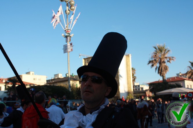 Ingrandisci la foto